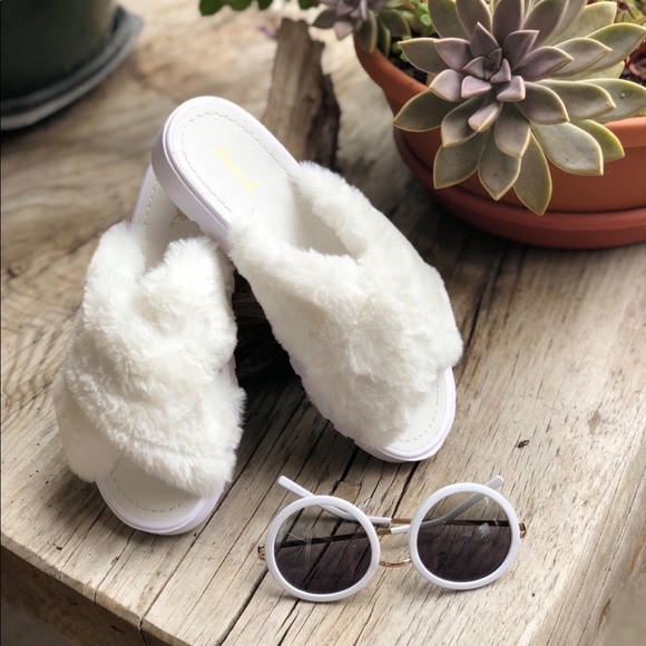 qupid fur slides